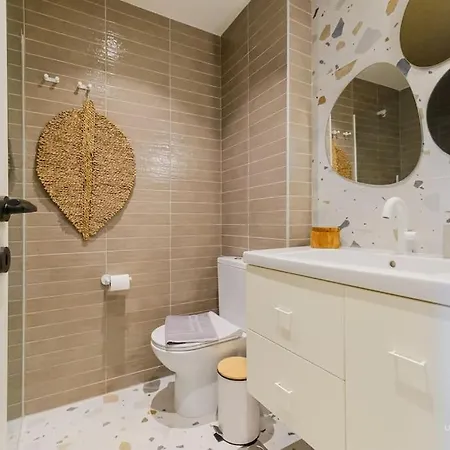 Elements Luxury Suite, Vesta Philoxenia Apartment *